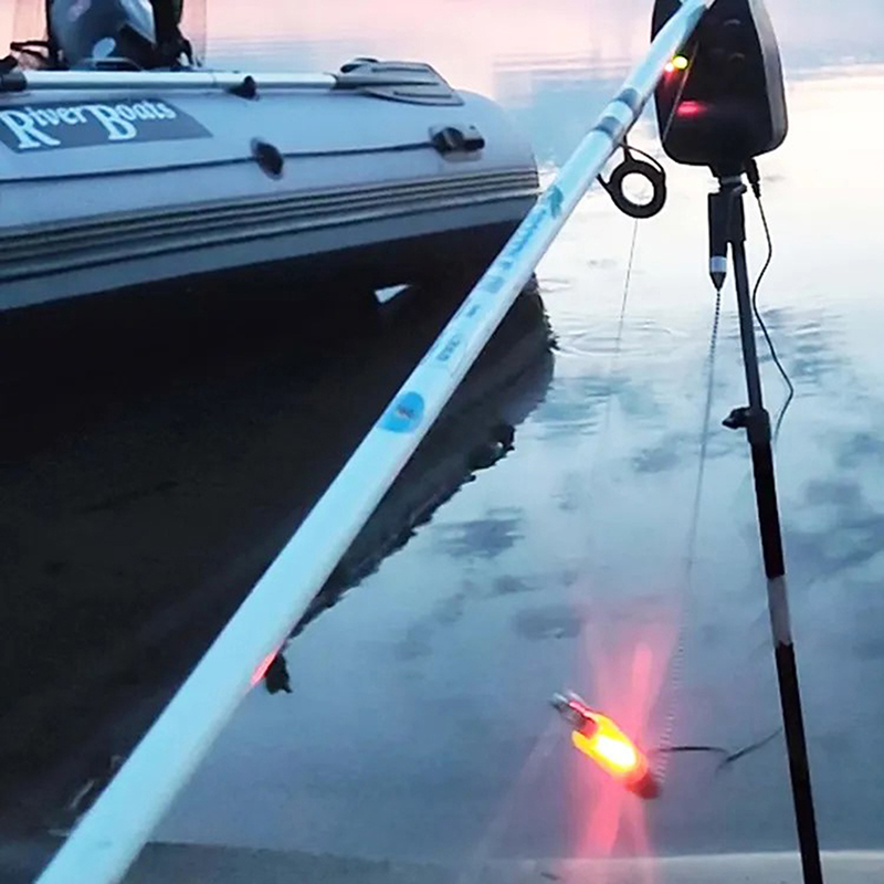 Bite Indicator - 鯉釣り用バイトアラーム LEDライト付きアナンシエーター付き 鯉釣り道具用 釣りアラームインジケーター フィッシュベル